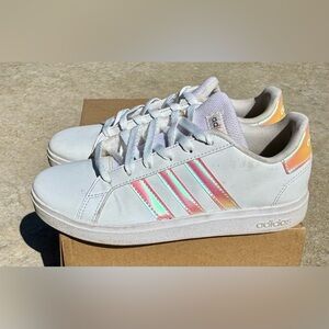 Adidas White Shoes with Iridescent Accents Size 4 Kids/6 Women's